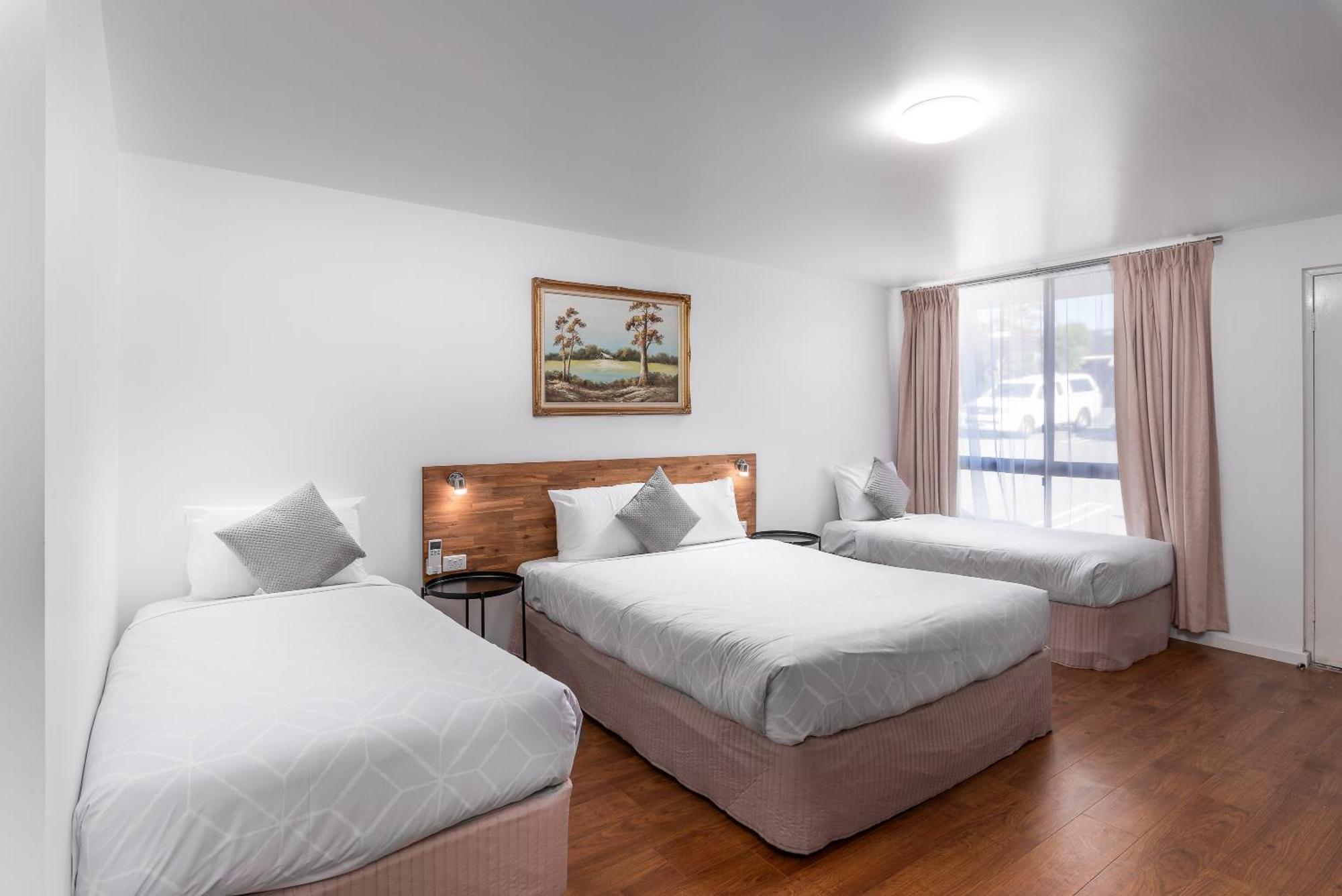 Econo Lodge Лилидейл Экстерьер фото